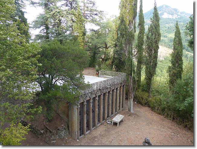 Clicca per scorrere le foto originali ingrandite