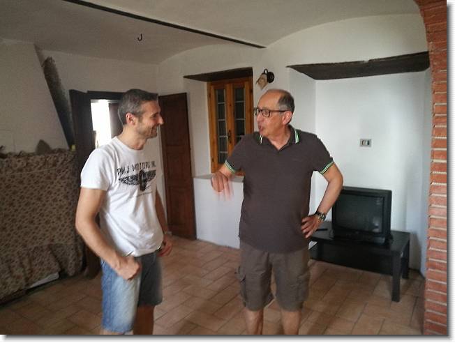 Clicca per scorrere le foto originali ingrandite