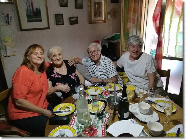 Clicca per scorrere le foto originali ingrandite