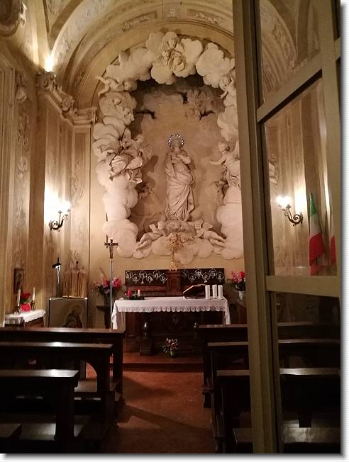 Clicca per scorrere le foto originali ingrandite