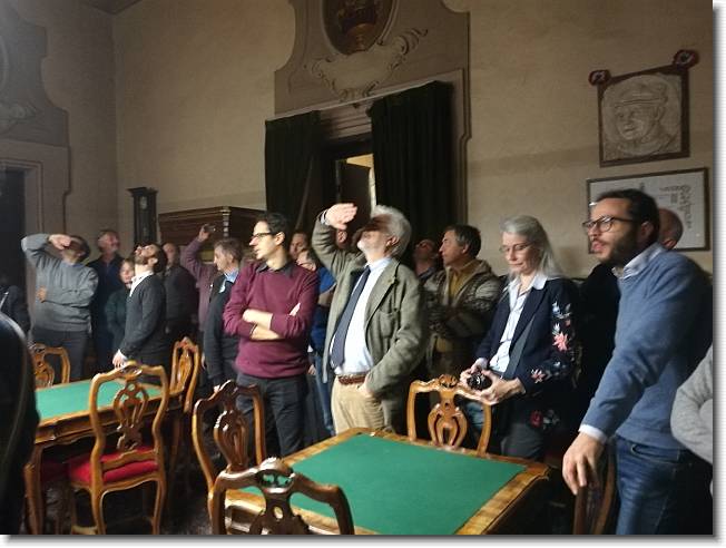Clicca per scorrere le foto originali ingrandite