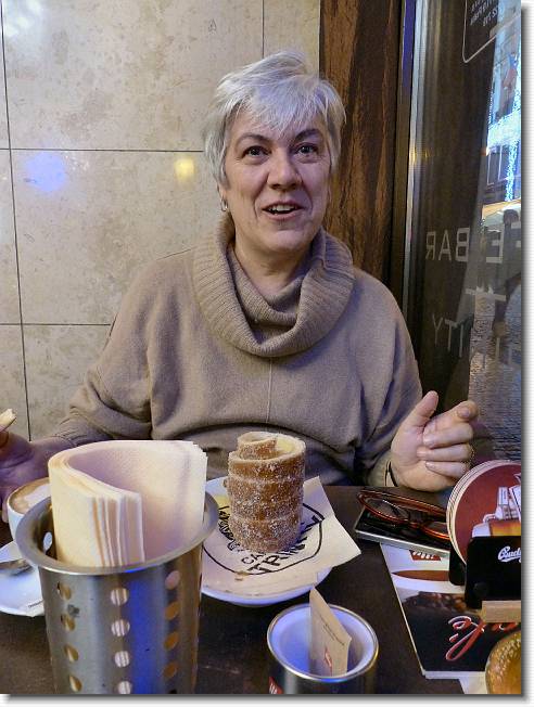 Clicca per scorrere le foto originali ingrandite