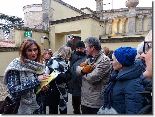 Clicca per scorrere le foto originali ingrandite