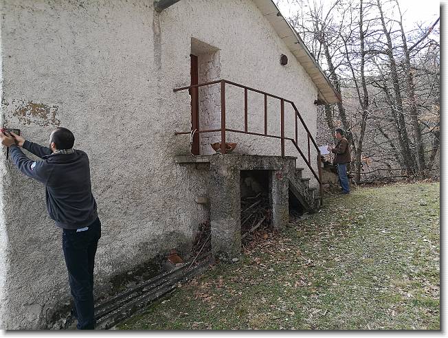 Clicca per scorrere le foto originali ingrandite