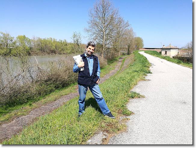 Clicca per scorrere le foto originali ingrandite