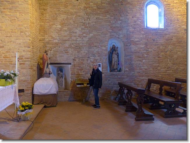 Clicca per scorrere le foto originali ingrandite