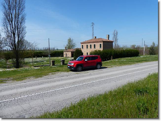Clicca per scorrere le foto originali ingrandite