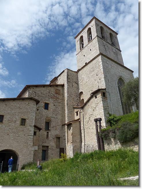Clicca per scorrere le foto originali ingrandite