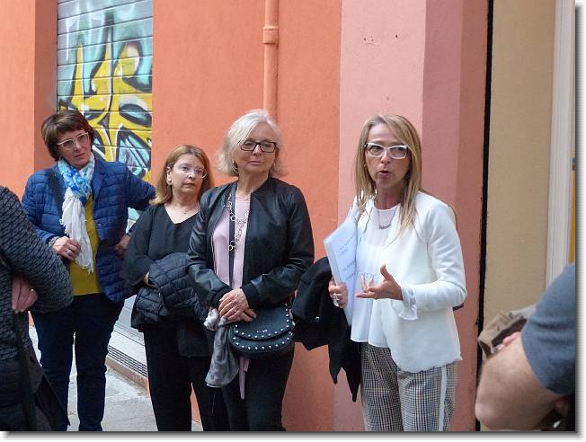 Clicca per scorrere le foto originali ingrandite