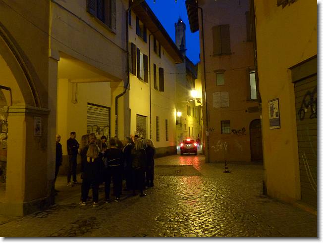Clicca per scorrere le foto originali ingrandite