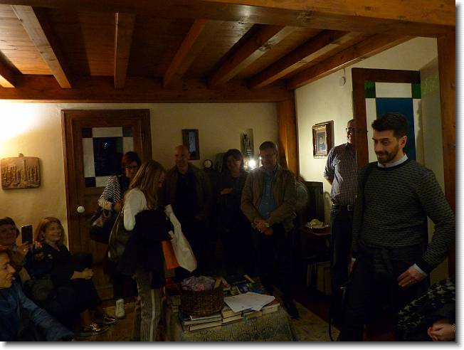Clicca per scorrere le foto originali ingrandite