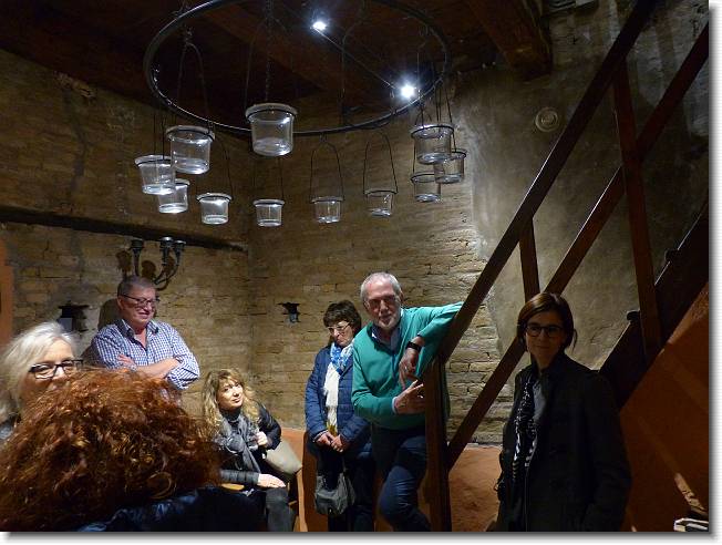 Clicca per scorrere le foto originali ingrandite
