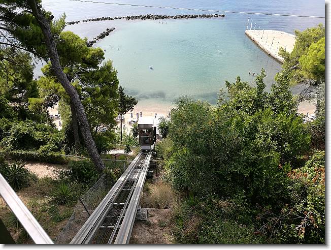 Clicca per scorrere le foto originali ingrandite