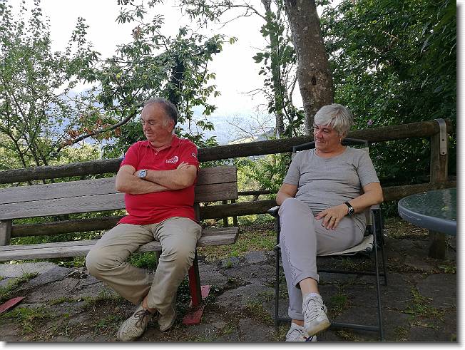 Clicca per scorrere le foto originali ingrandite