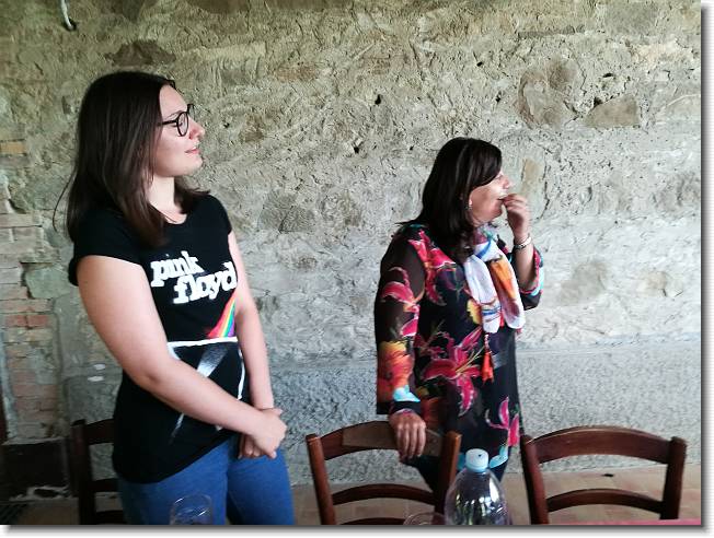 Clicca per scorrere le foto originali ingrandite