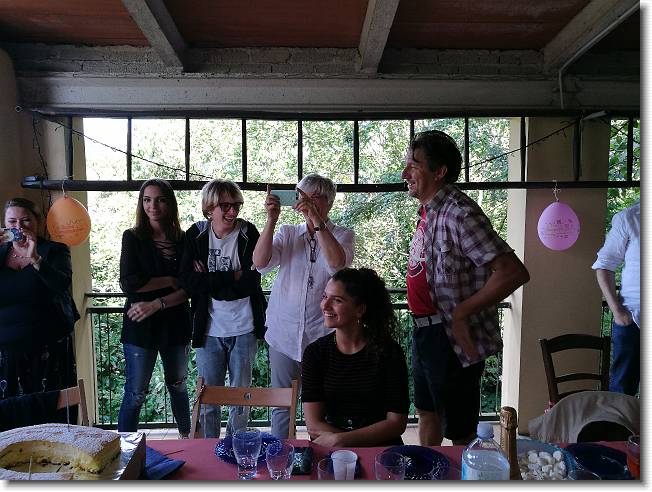 Clicca per scorrere le foto originali ingrandite