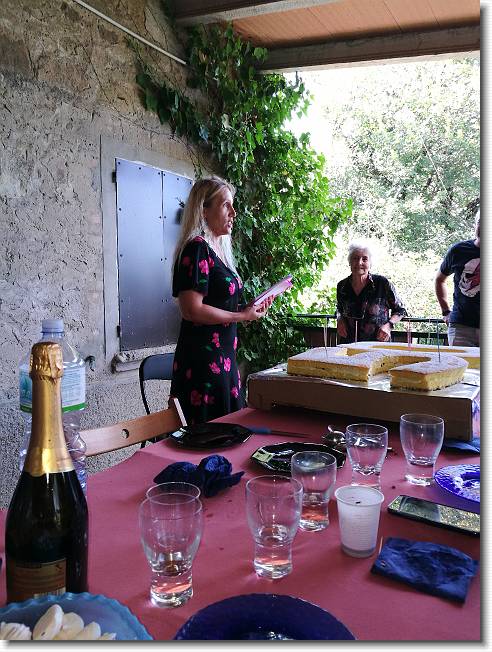 Clicca per scorrere le foto originali ingrandite