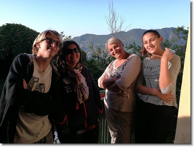Clicca per scorrere le foto originali ingrandite
