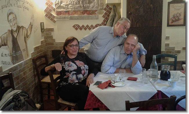 Clicca per scorrere le foto originali ingrandite