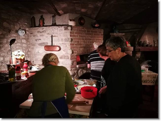 Clicca per scorrere le foto originali ingrandite