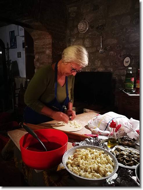 Clicca per scorrere le foto originali ingrandite