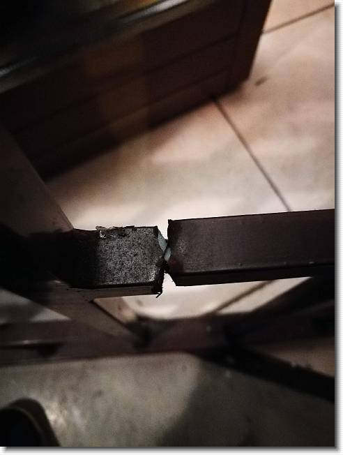 Clicca per scorrere le foto originali ingrandite