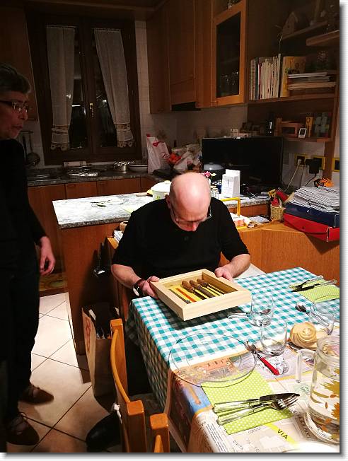 Clicca per scorrere le foto originali ingrandite