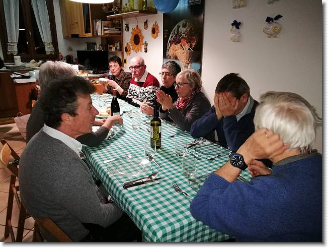 Clicca per scorrere le foto originali ingrandite