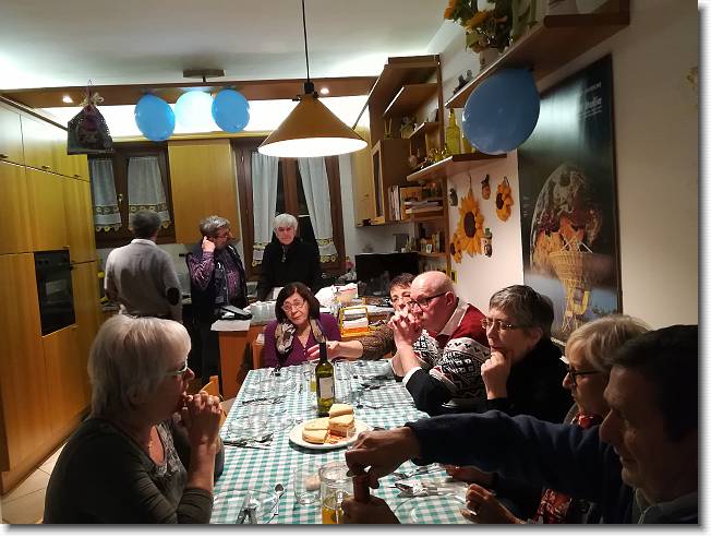 Clicca per scorrere le foto originali ingrandite