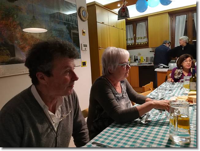 Clicca per scorrere le foto originali ingrandite