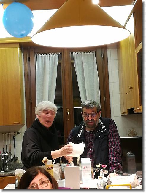 Clicca per scorrere le foto originali ingrandite