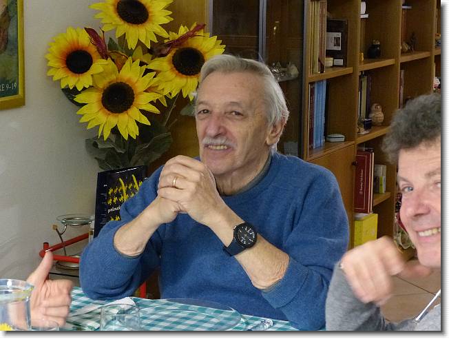 Clicca per scorrere le foto originali ingrandite