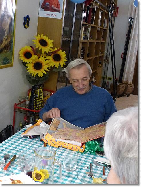Clicca per scorrere le foto originali ingrandite
