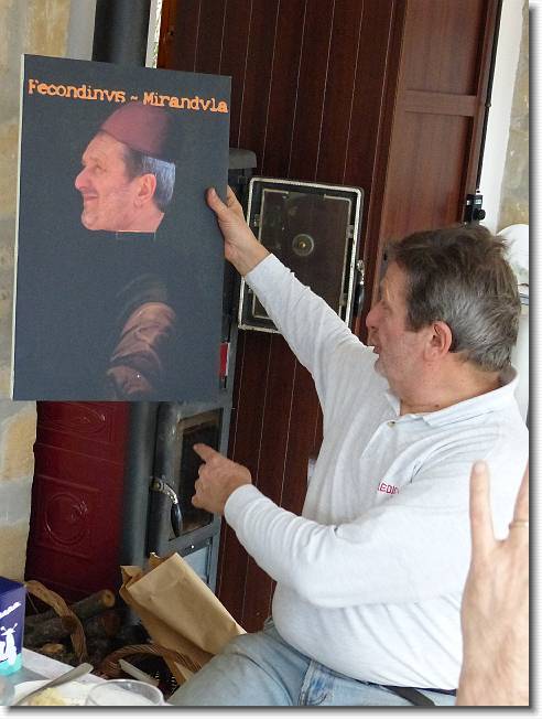 Clicca per scorrere le foto originali ingrandite
