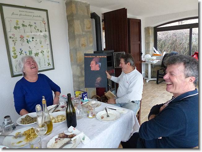Clicca per scorrere le foto originali ingrandite