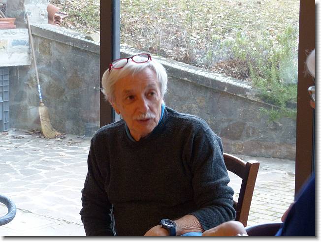 Clicca per scorrere le foto originali ingrandite