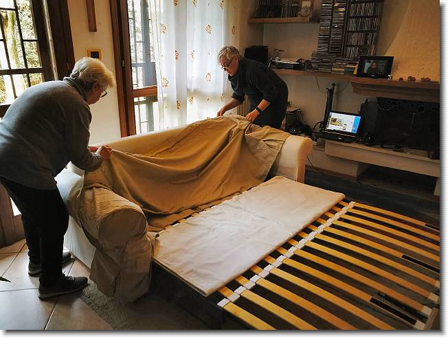 Clicca per scorrere le foto originali ingrandite