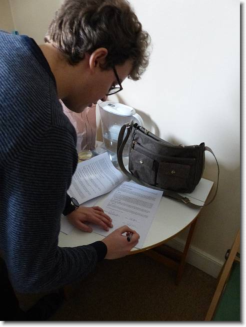 Clicca per scorrere le foto originali ingrandite