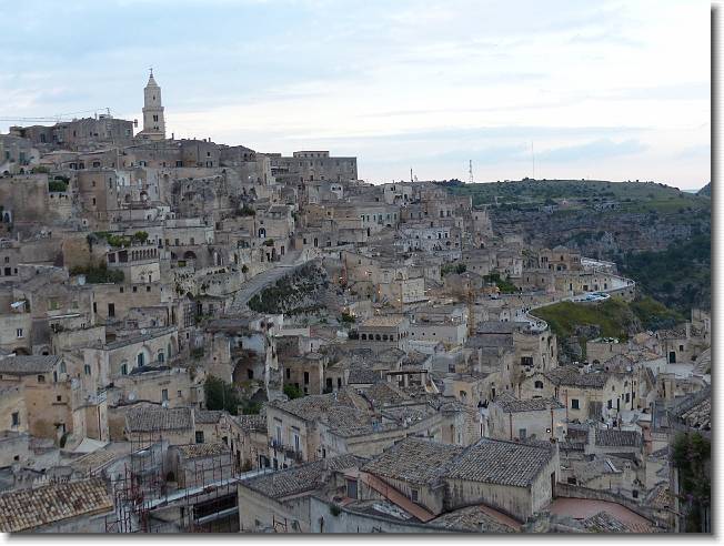 Clicca per scorrere le foto originali ingrandite