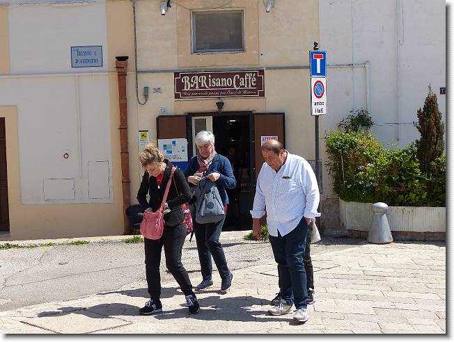 Clicca per scorrere le foto originali ingrandite