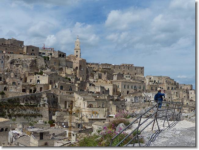 Clicca per scorrere le foto originali ingrandite
