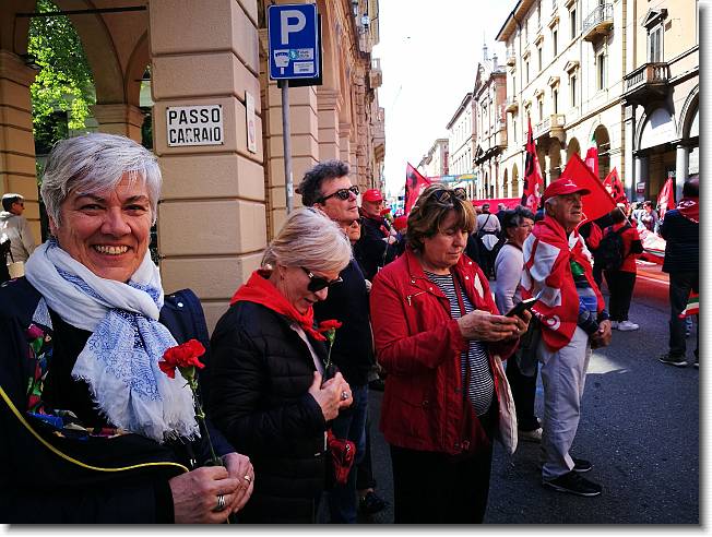 Clicca per scorrere le foto originali ingrandite