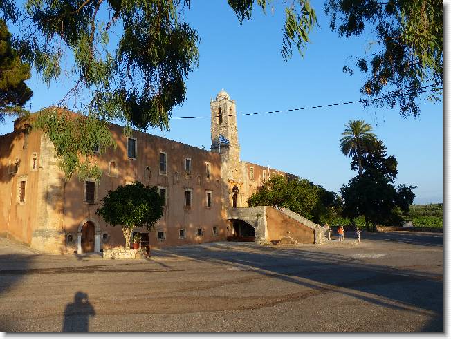Clicca per scorrere le foto originali ingrandite