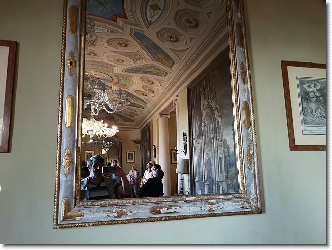 Clicca per scorrere le foto originali ingrandite