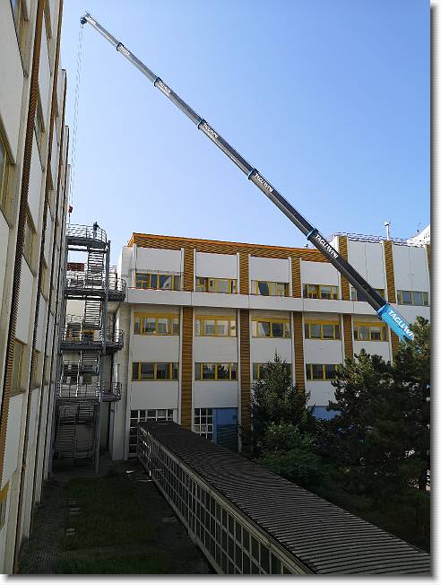 Clicca per scorrere le foto originali ingrandite