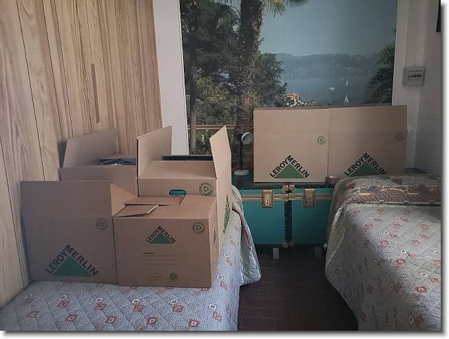 Clicca per scorrere le foto originali ingrandite