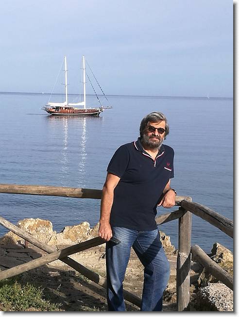 Clicca per scorrere le foto originali ingrandite