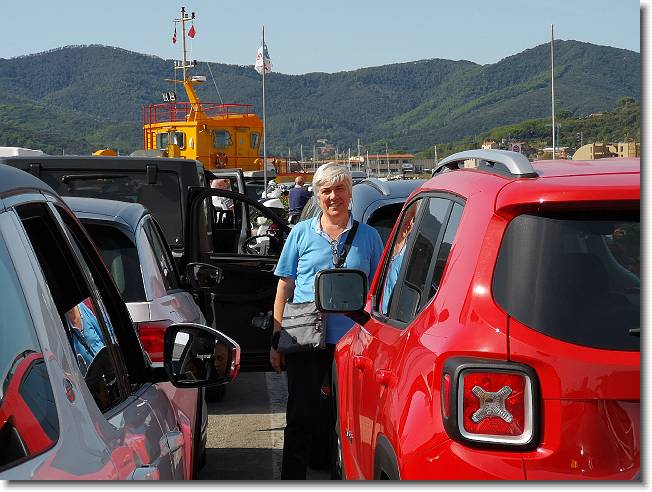 Clicca per scorrere le foto originali ingrandite