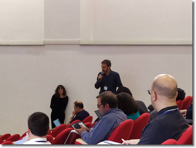 Clicca per scorrere le foto originali ingrandite