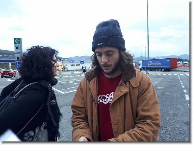 Clicca per scorrere le foto originali ingrandite